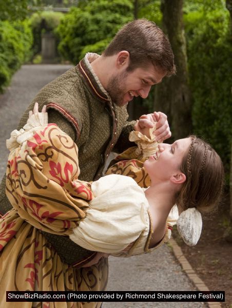 Jonathan Conyers as Antipholus of Syracuse and Alex Wiles as Luciana